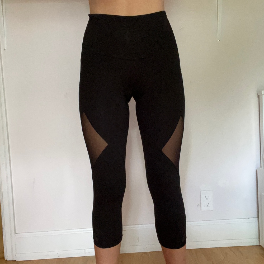 OLD NAVY capri leggings